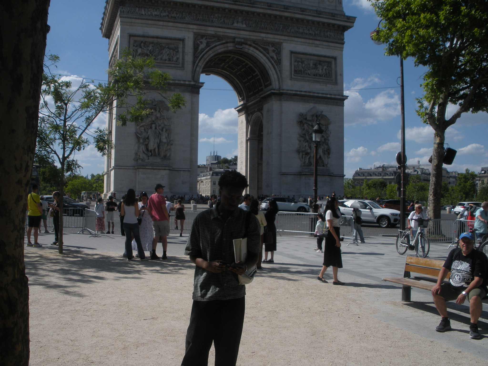 PARIS people SUMMER 25 photo